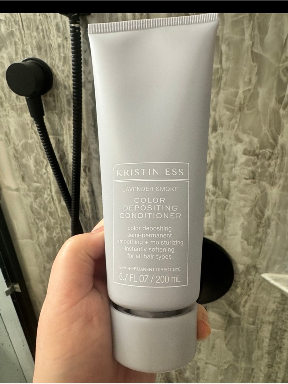 KRISTIN ESS Lavender Smoke Color Depositing Conditioner - Light Gray
